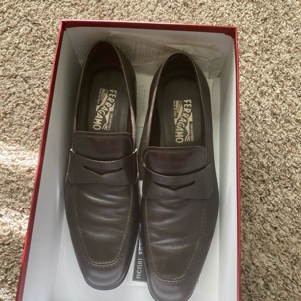 Gucci Shoe - Picture 5 of 7